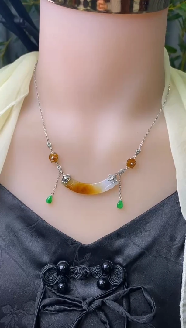 颈饰银S925镶嵌翡翠净货15819