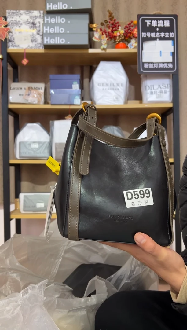 小牛剖层皮革老张家女包599