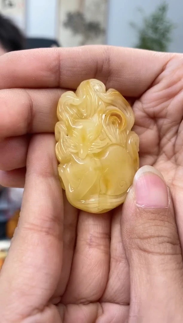 【闪购商品】蜜蜡裸石未镶嵌天然琥珀蜜蜡九尾