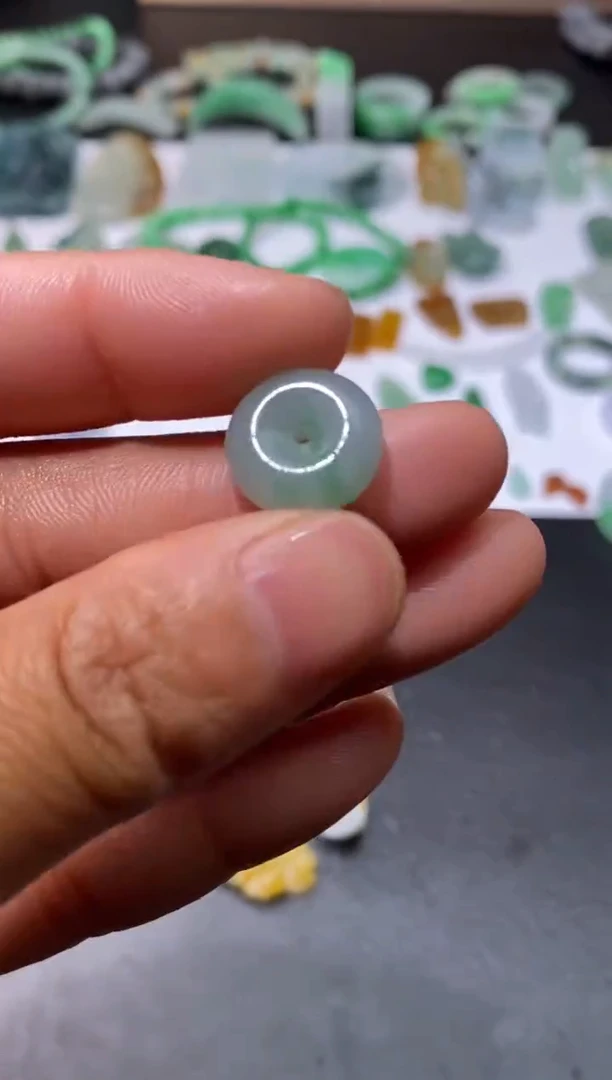 【闪购商品】定制翡翠未镶嵌翡翠毛货~