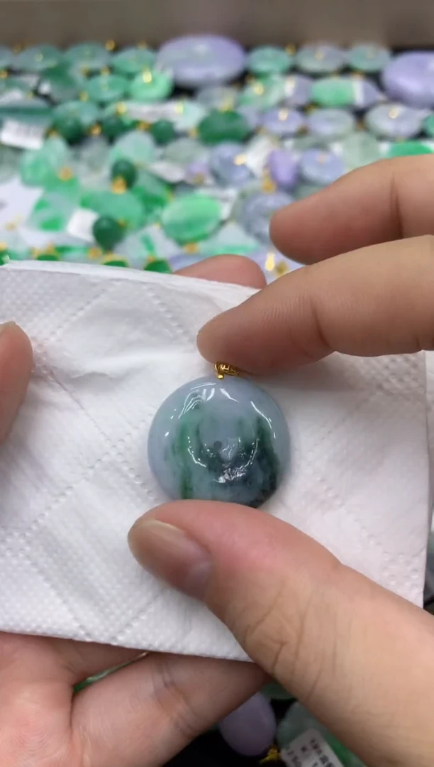 颈饰未镶嵌翡翠天然缅甸翡翠A货
