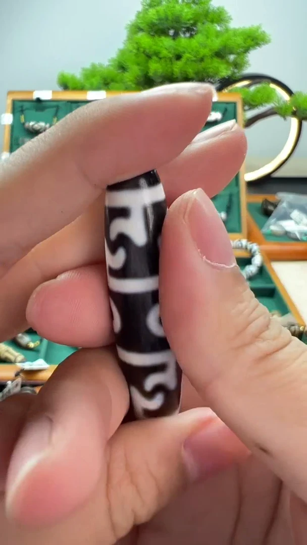玛瑙/玉髓（覆膜）吊坠(不含链)未镶嵌17.（微瑕随机发货）