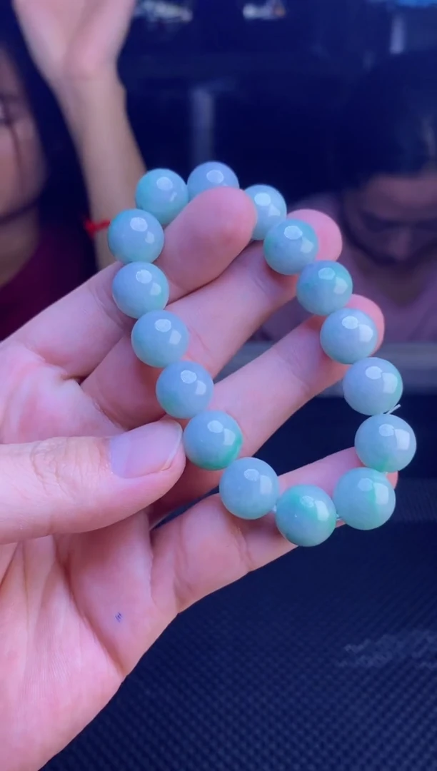 定制翡翠未镶嵌天然缅甸A货翡翠，多样性发货，拍一发一