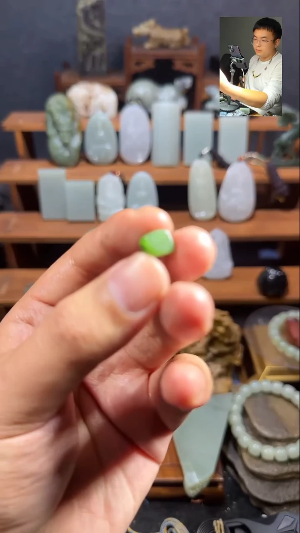 颈饰未镶嵌和田玉用****71