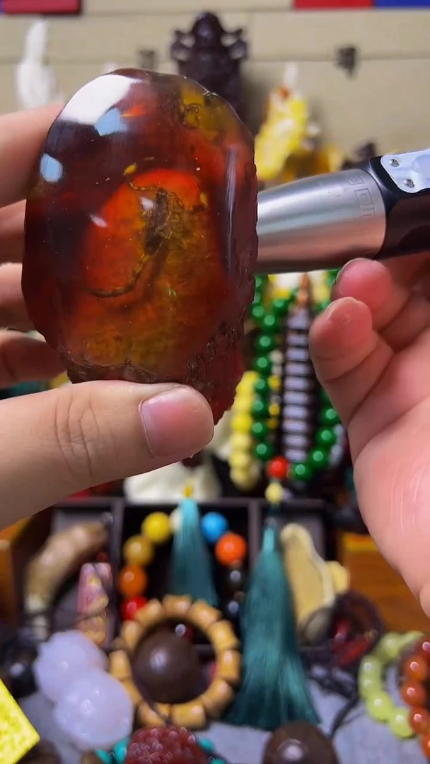 未镶嵌琥珀裸石主播推荐！主播推荐！！
