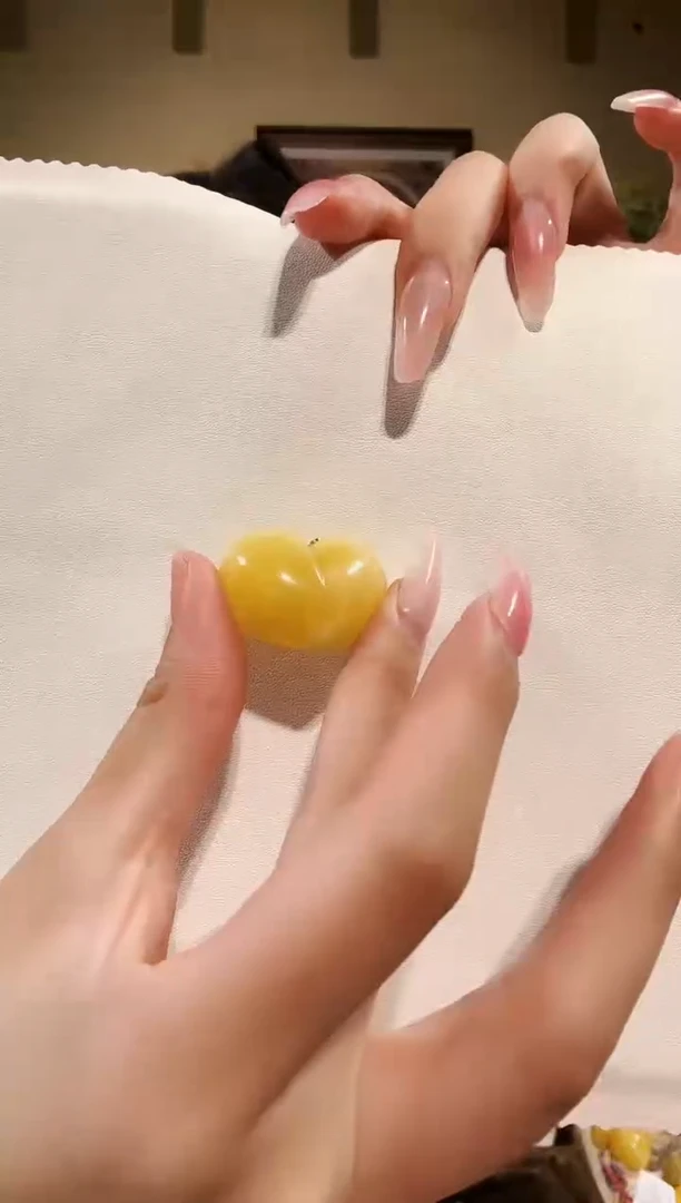 琥珀颈饰未镶嵌吊坠
