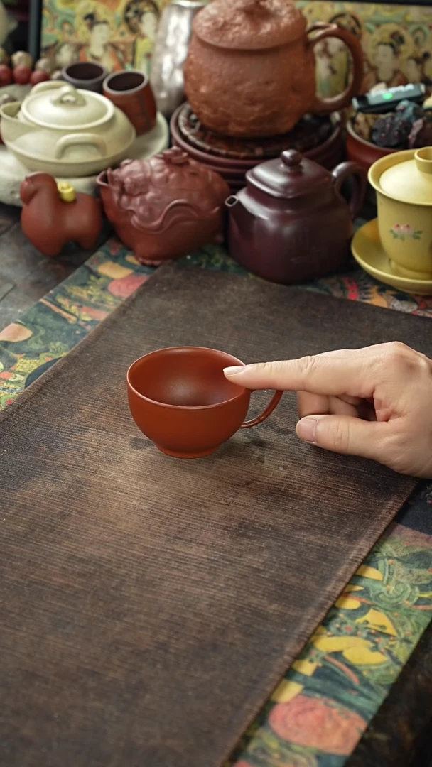 赵庄朱泥光素手把杯