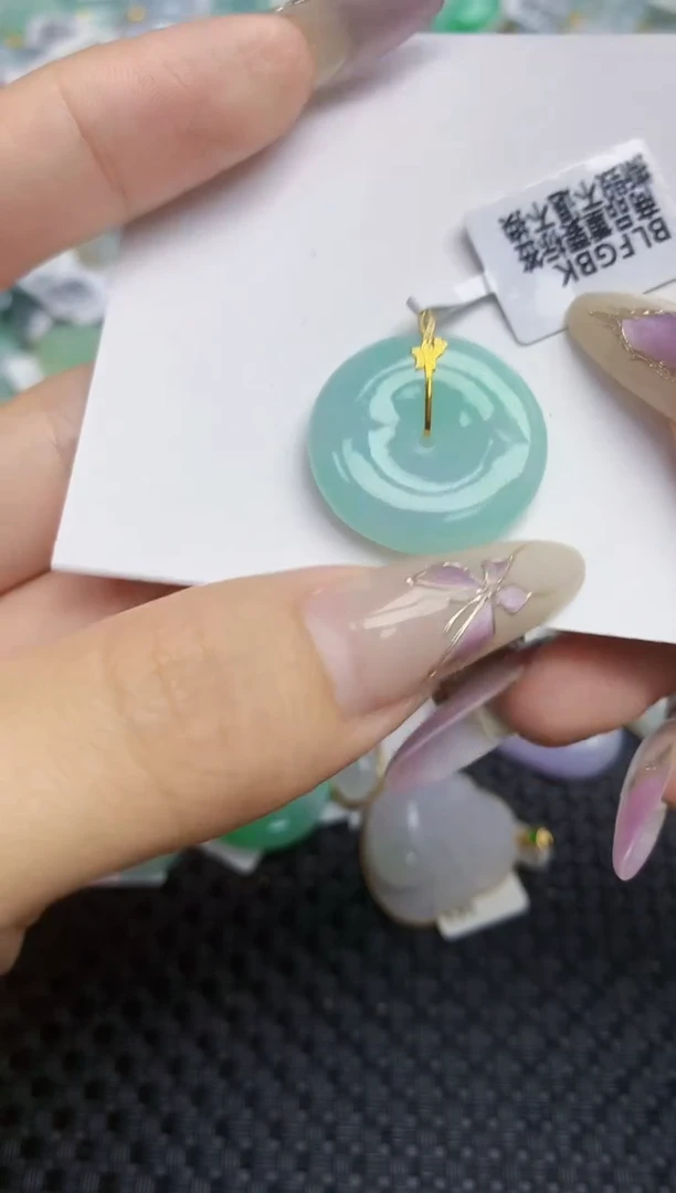 翡翠挂件18K金镶嵌461   天然翡翠A货