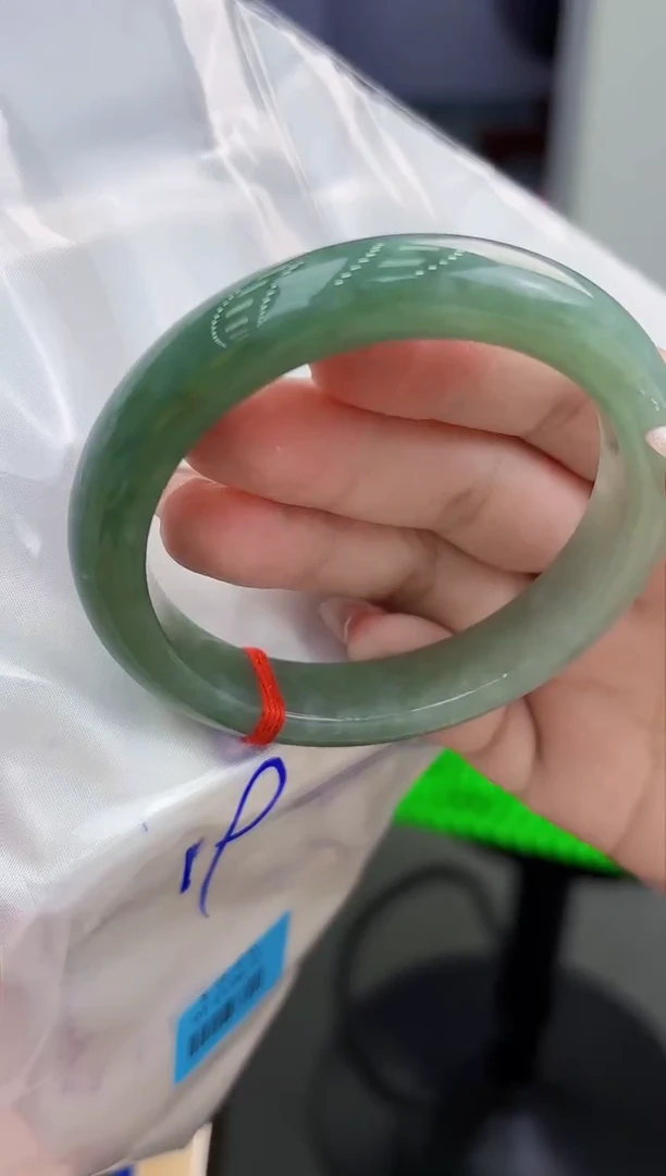 【闪购商品】翡翠手镯未镶嵌翡翠手镯