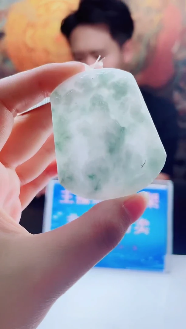 颈饰未镶嵌翡翠多样性发其一