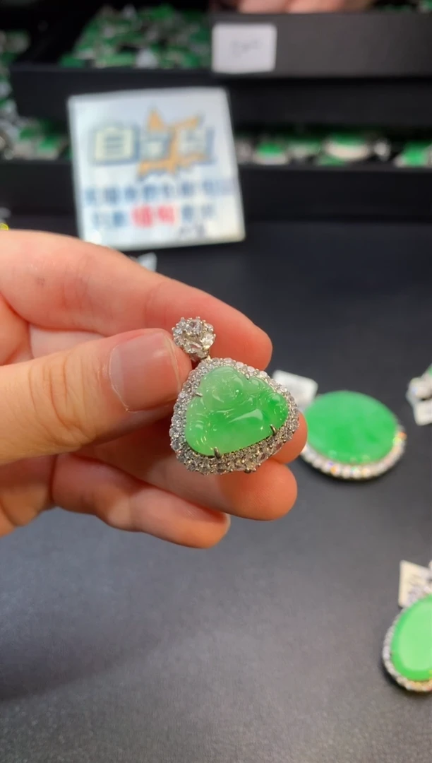 【闪购商品】翡翠颈饰银S925镶嵌翡翠