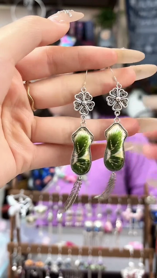 织绣民族风非遗老绣苗银饰品158