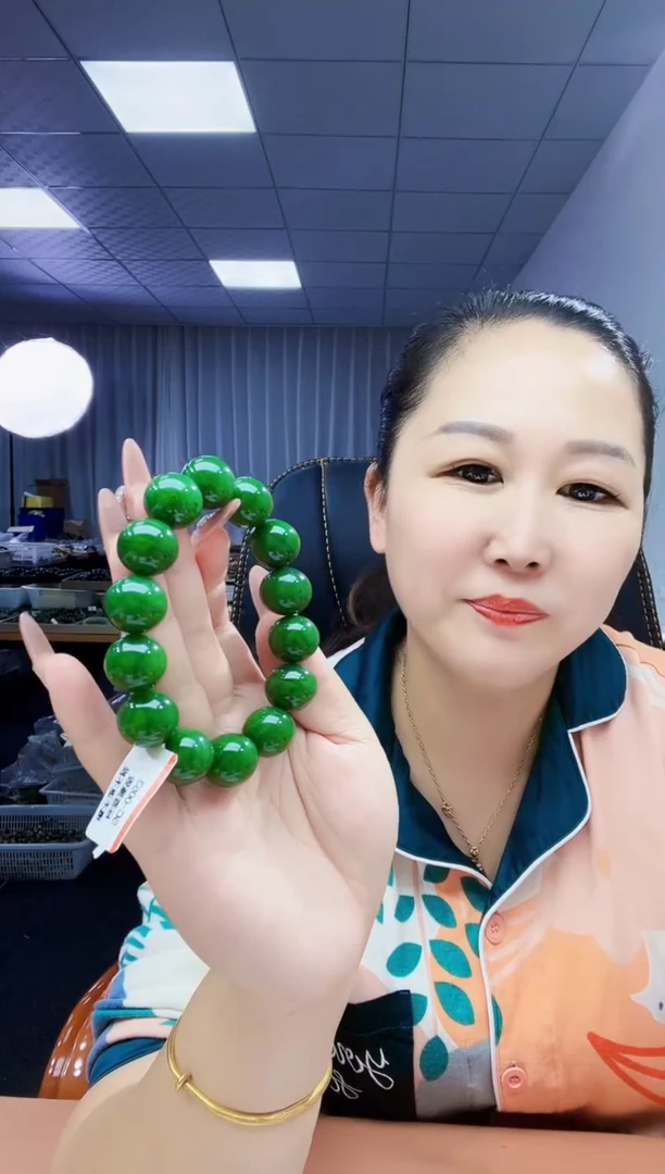 未镶嵌手串和田玉纯天然和田玉新疆黑羊洞碧翠阳绿特细货头16