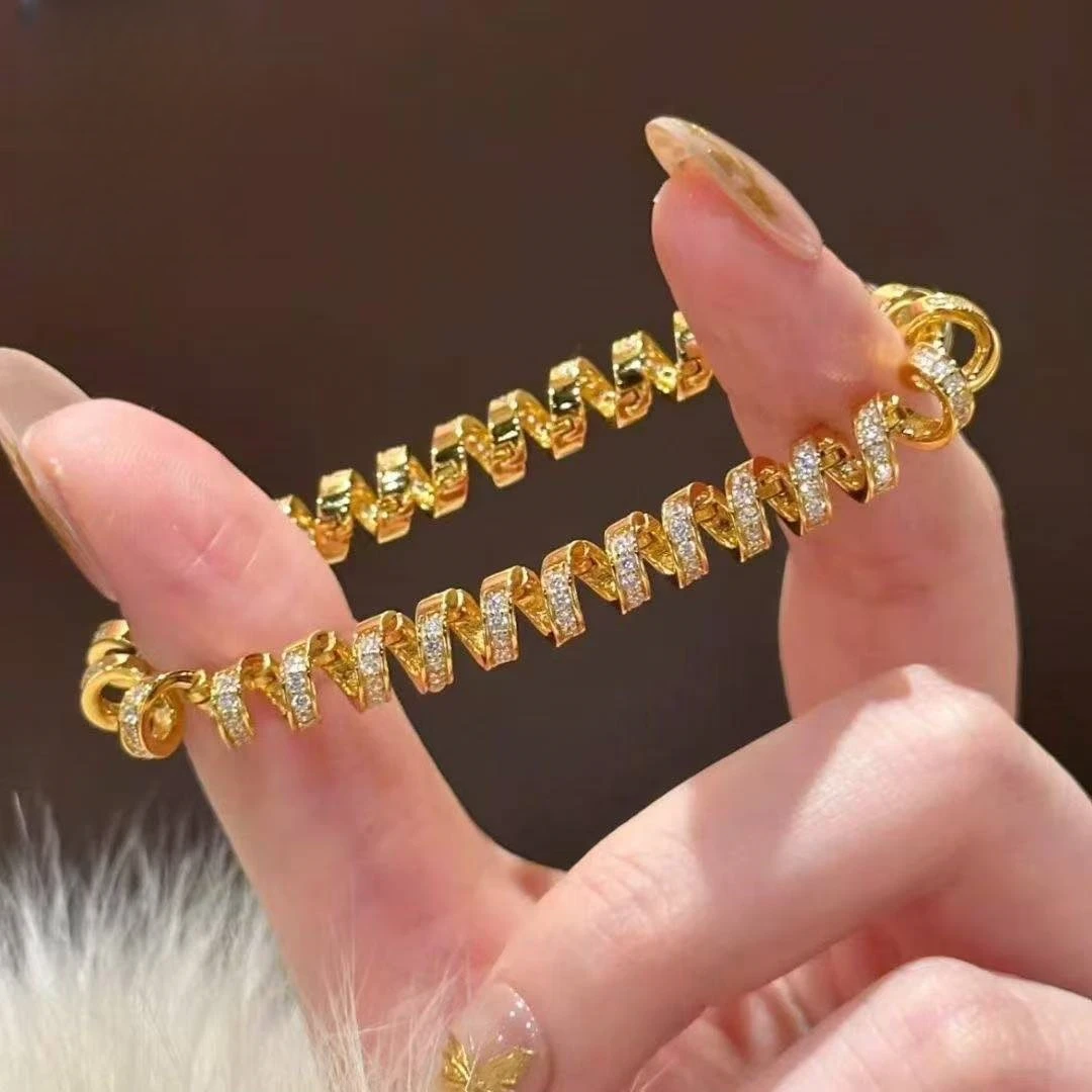 电话线手链女款满钻轻奢缠绕手链时尚高级感2023