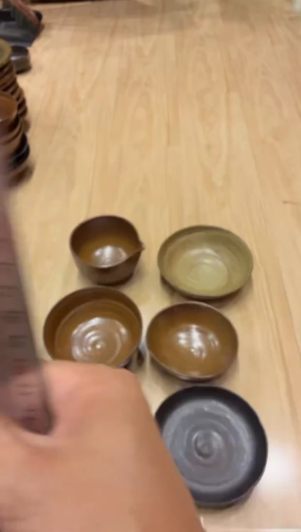 瓷片快**鱼803微瑕黑金柴烧盘1个