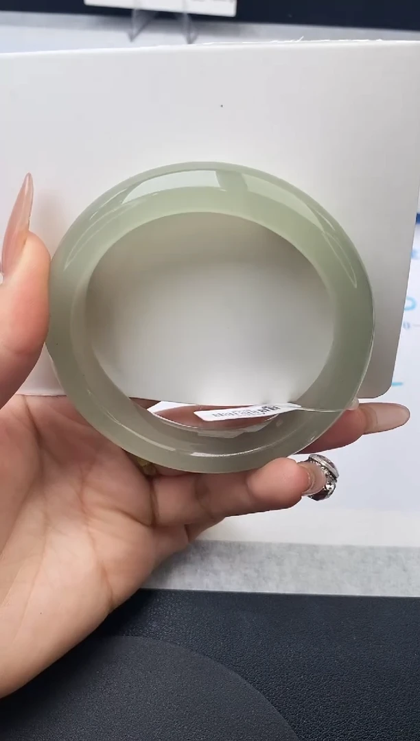 未镶嵌手镯石英质玉w67-DB60+