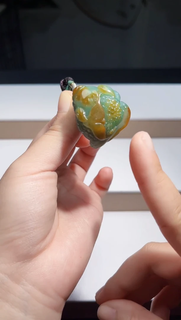 吊坠(不含链)未镶嵌翡翠挂件