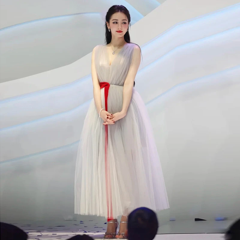 明星同款热巴烟灰色晚礼服主持人生日宴会成人礼小个子订婚礼服女