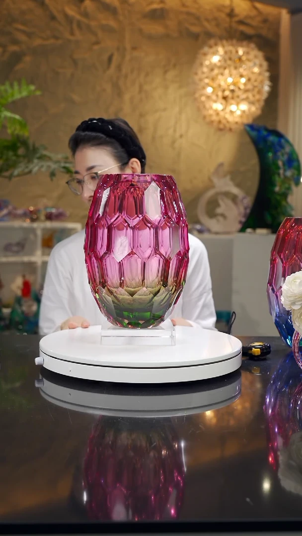 万*青福利金红绿凹面花瓶