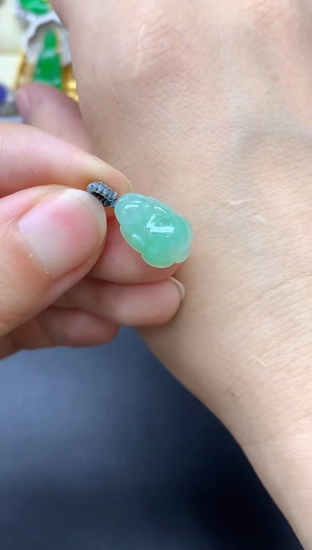 翡翠未镶嵌颈饰田128-中国好珍宝