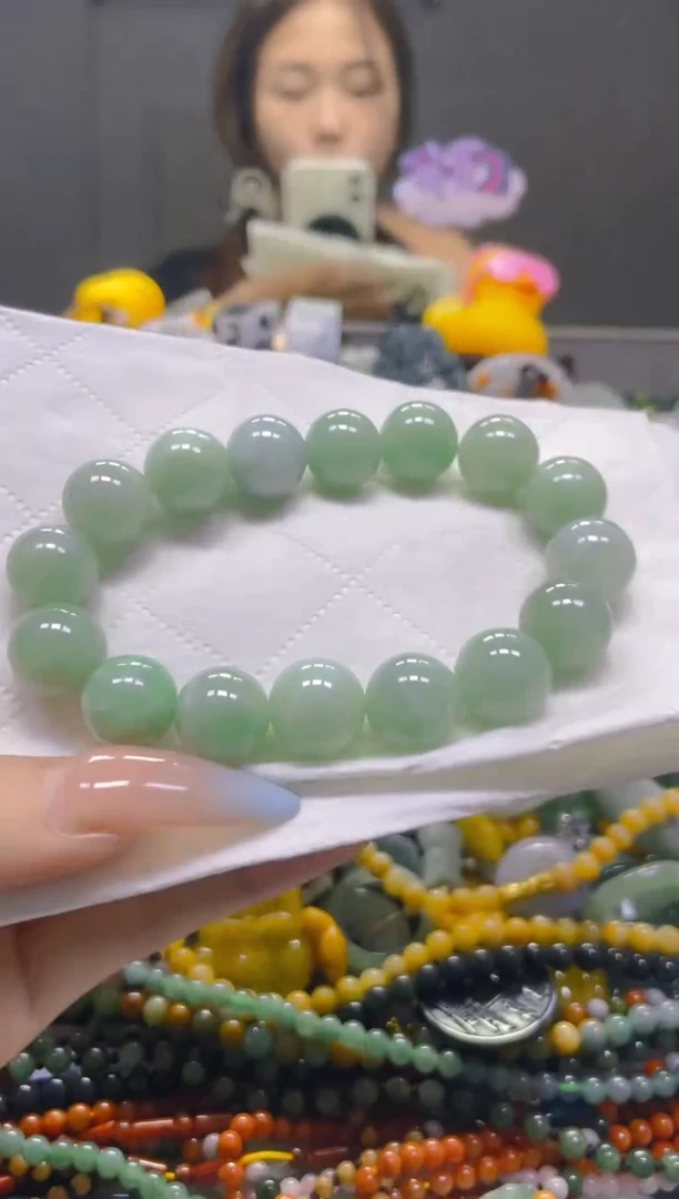 翡翠未镶嵌颈饰13MM/J/翡翠A货，一件也是批发价