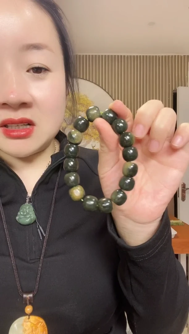 【闪购商品】岫岩河磨玉（透闪石质玉）手串未镶嵌多样性随机发一