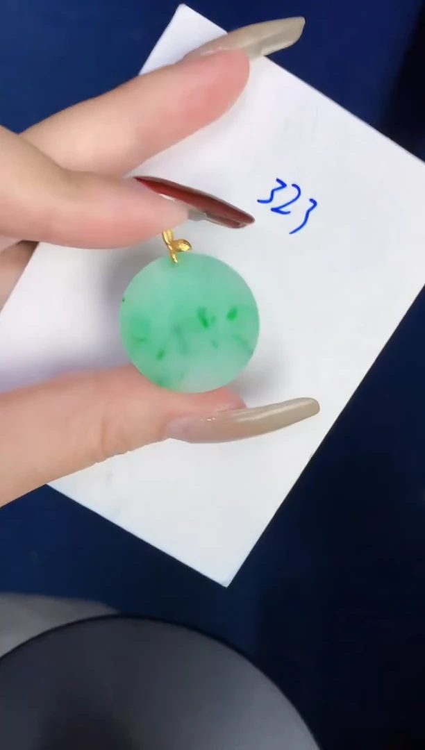 【闪购商品】翡翠颈饰18K金镶嵌0000000000