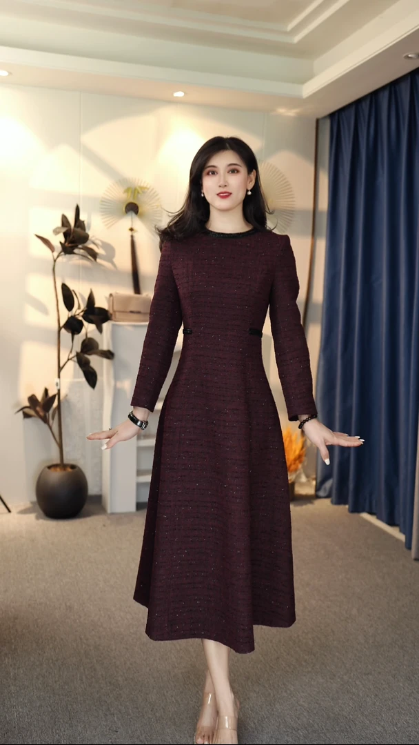 中长款小香风连衣裙圆领显瘦女装气质时尚优雅修身冬季9019