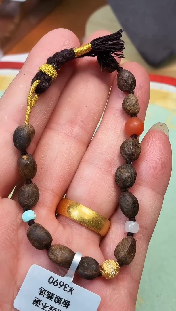 沉香手串CHEN  H47