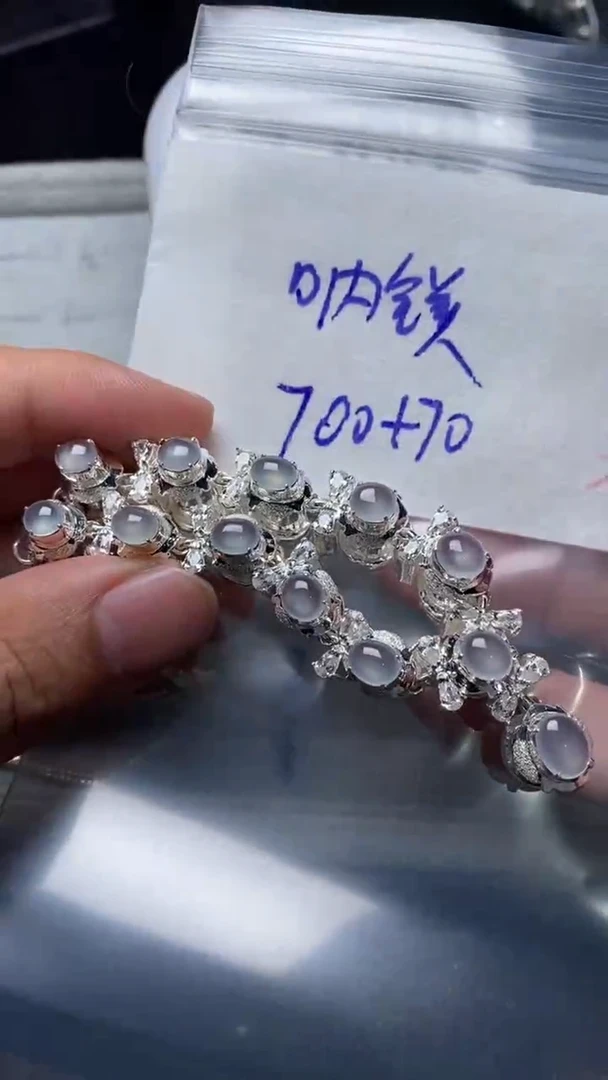 未镶嵌定制翡翠呐*天然缅甸翡翠A货