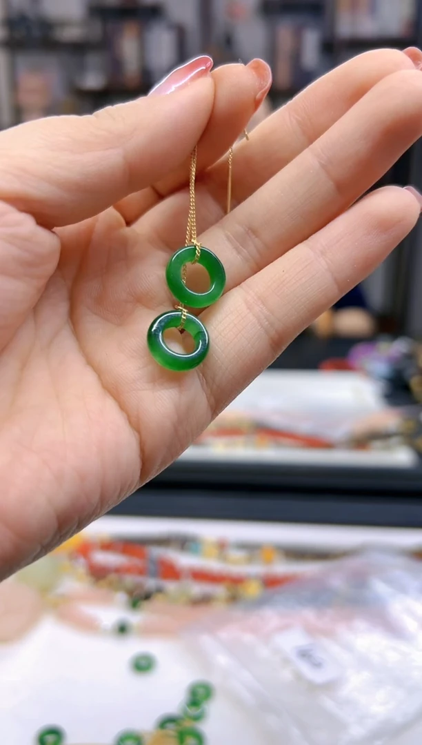 【闪购商品】翡翠耳饰银S925镀金镶嵌E191