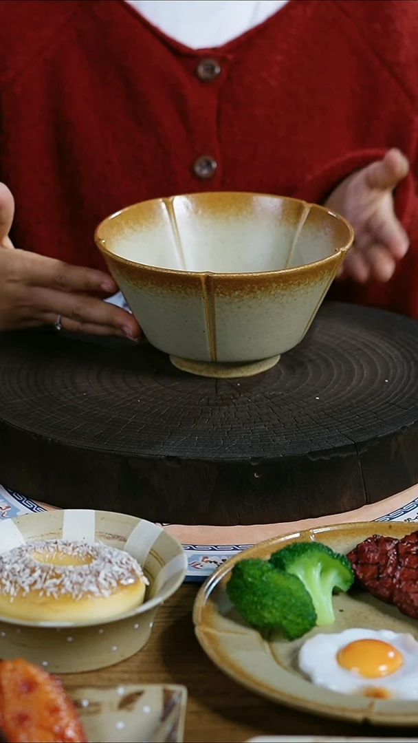 陶瓷莲花纹7英寸汤碗