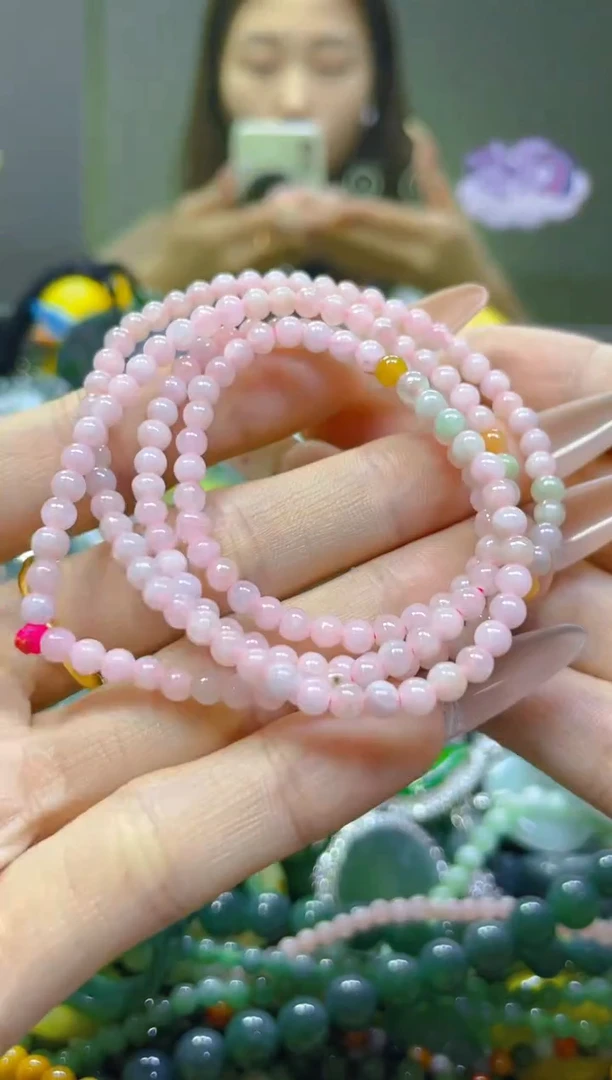 翡翠未镶嵌颈饰4MM/R/翡翠A货，一件也是批发价