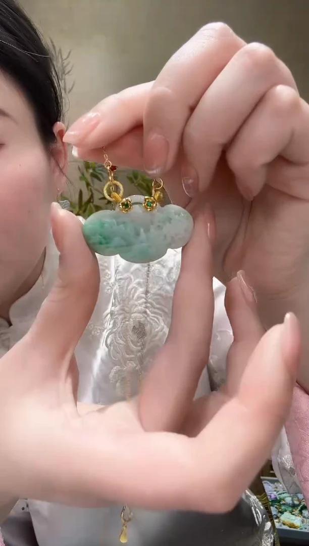 【闪购商品】翡翠颈饰未镶嵌吊坠