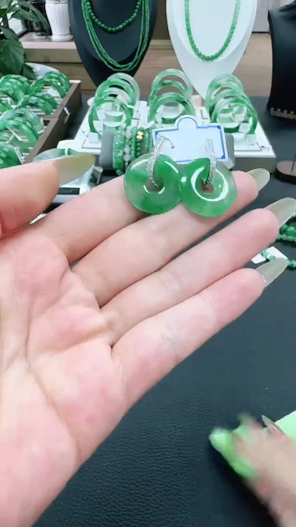 未镶嵌1石英质玉（非洲翠）/9854