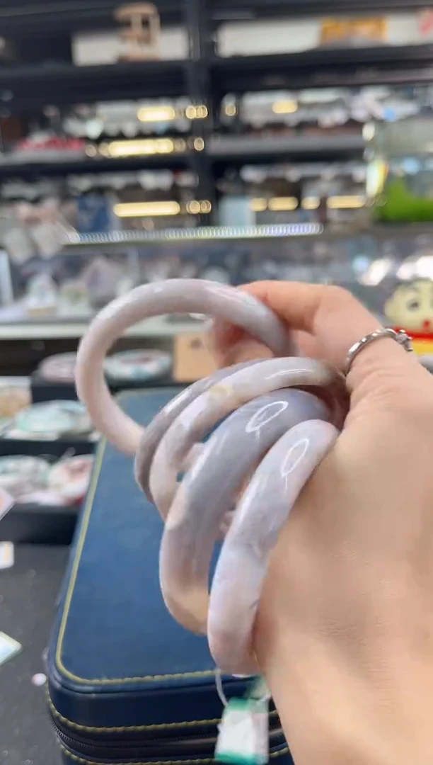 未镶嵌手镯石英质玉六*六圈口（赠品镯心）