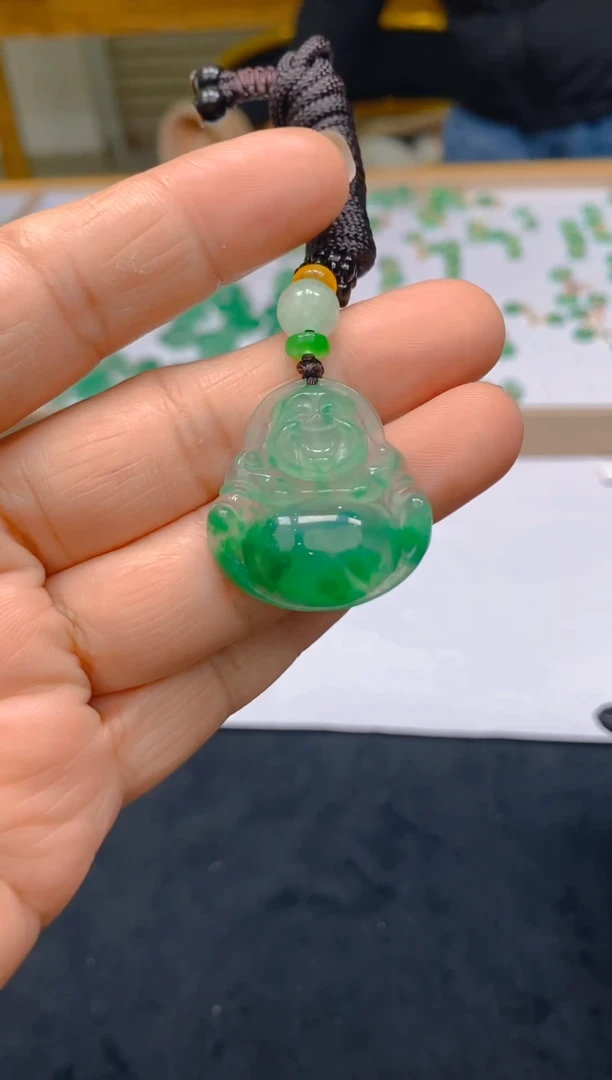 【闪购商品】石英质玉颈饰未镶嵌冰美人A货非洲翠