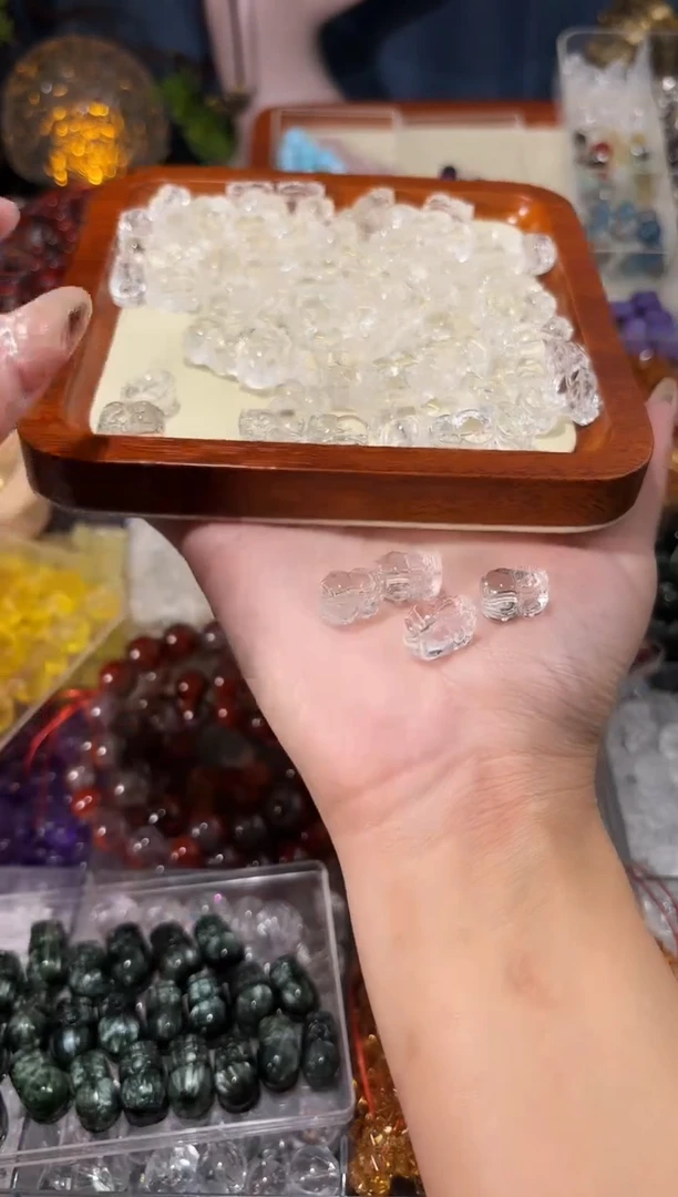 【闪购商品】水晶手串未镶嵌新款白水晶貔貅一个宽卡10