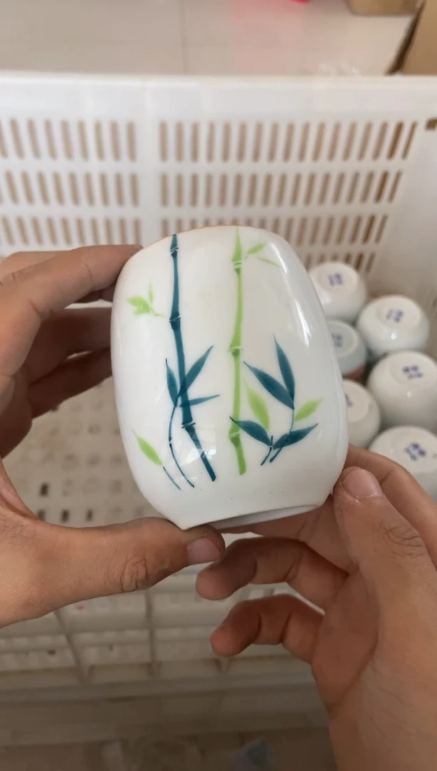 杯无运费险有瑕疵的摄影的产品有使用过的痕迹有点脏介意勿拍