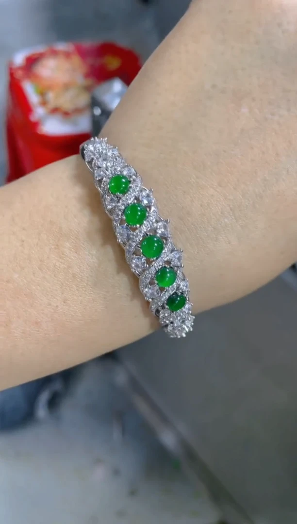 定制翡翠未镶嵌天然A货翡翠（多样性发货拍一件发件）