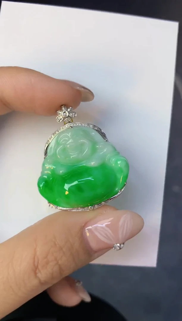 颈饰18K金镶嵌翡翠天然缅甸a货翡翠百元以上9元证书费自理