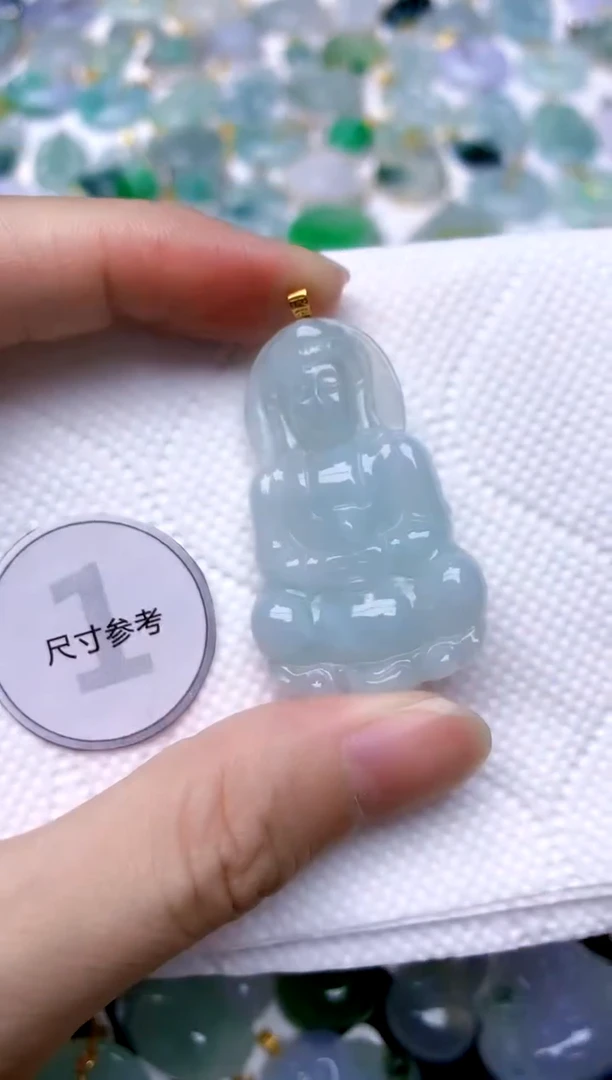 颈饰18K金镶嵌翡翠天然A货翡翠