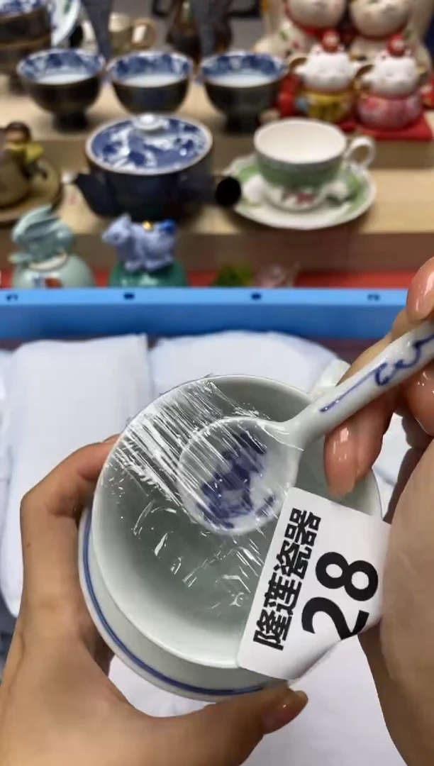 瓷片刘****0隆莲瓷器欢迎大家