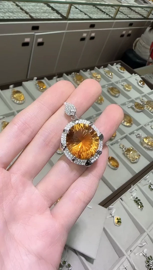 【闪购商品】银S925镶嵌颈饰黄晶17*22mm