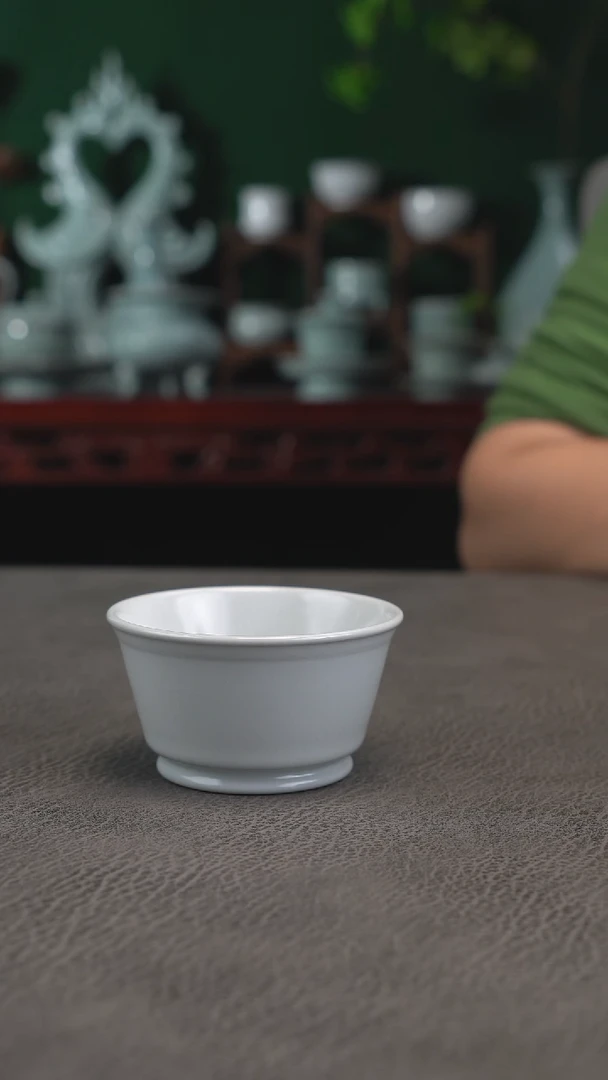 5号月白卷足马蹄杯大瑕简包~帆
