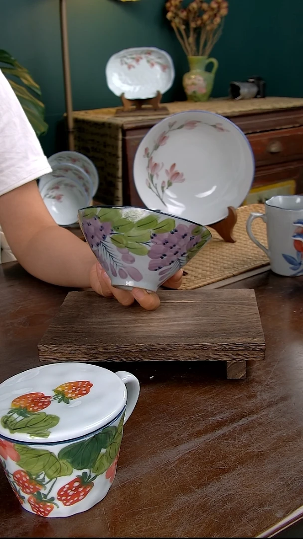 瓷片5.7英寸花口碗-紫藤