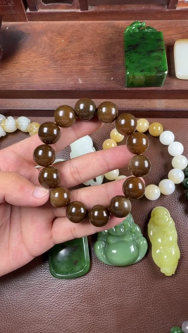 未镶嵌和田玉挂件手串