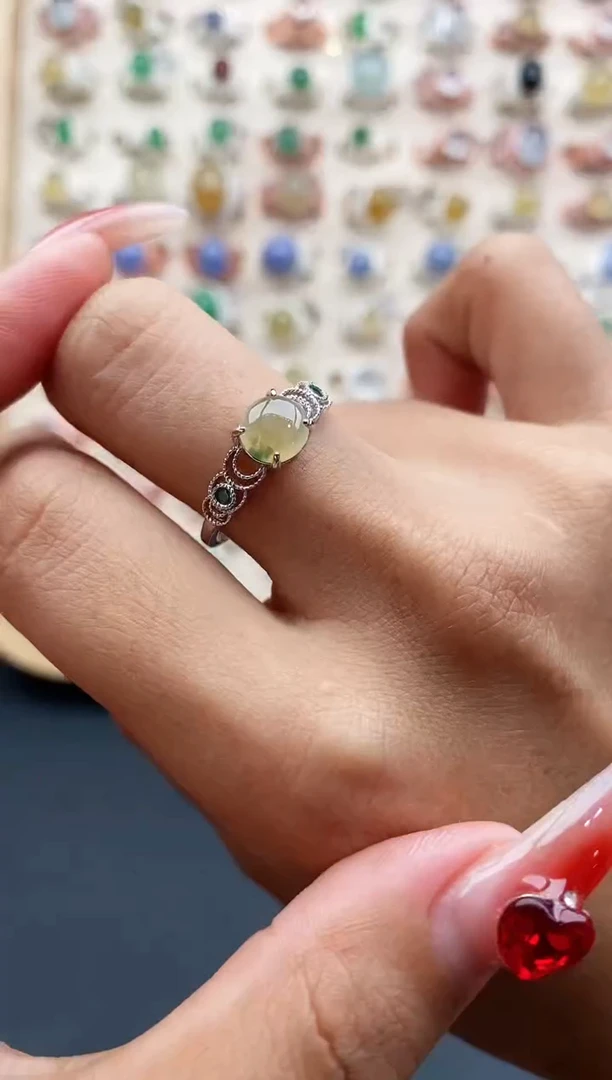 【闪购商品】翡翠戒指银S925镶嵌缅甸天然A货翡翠222 6+2