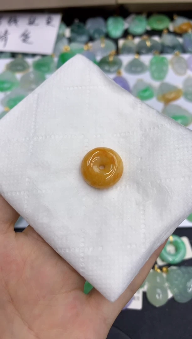 翡翠未镶嵌颈饰缅甸翡翠a货