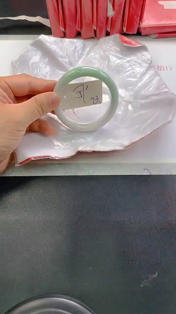 未镶嵌手镯翡翠103